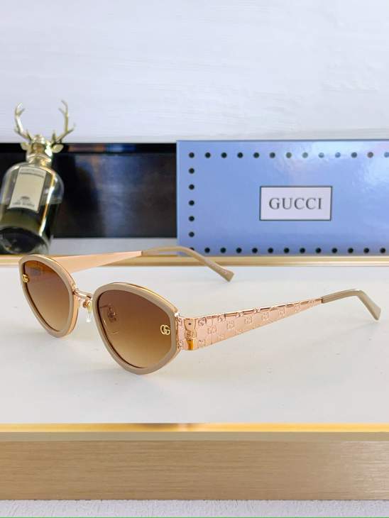 Picture of Gucci Sunglasses _SKUfw80048795fw